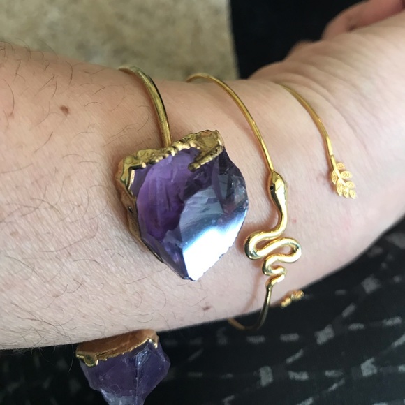 Layering bangles. Dainty and beautiful. - Picture 2 of 6